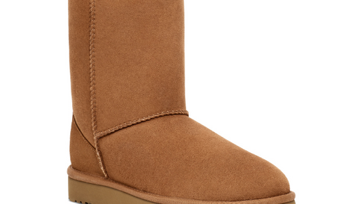 UGG Women's Classic Short II Boot Chestnut