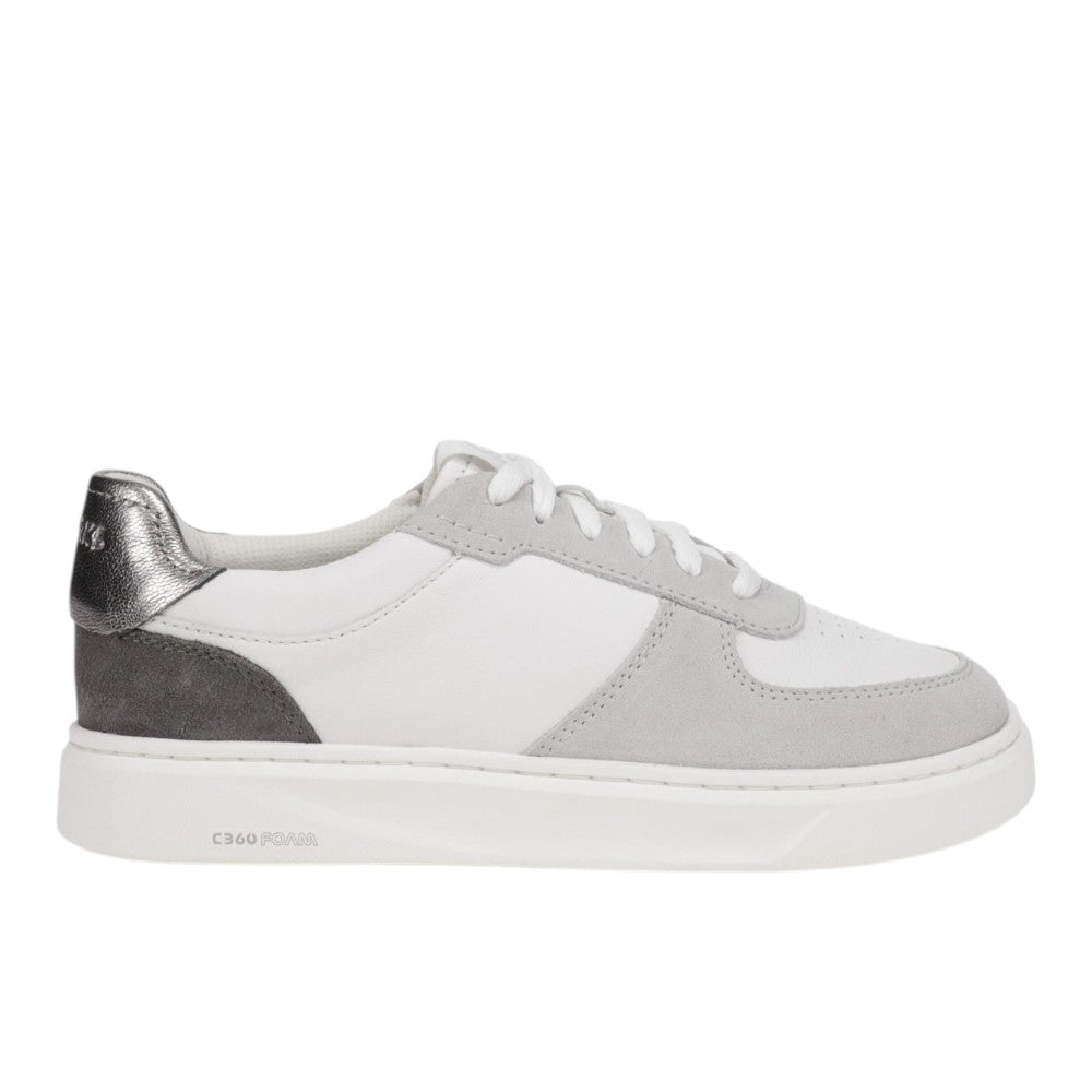 CLARKS Women's Code C Court Wide Grey Combi sneaker, leather and suede upper with white sole, angled side view.