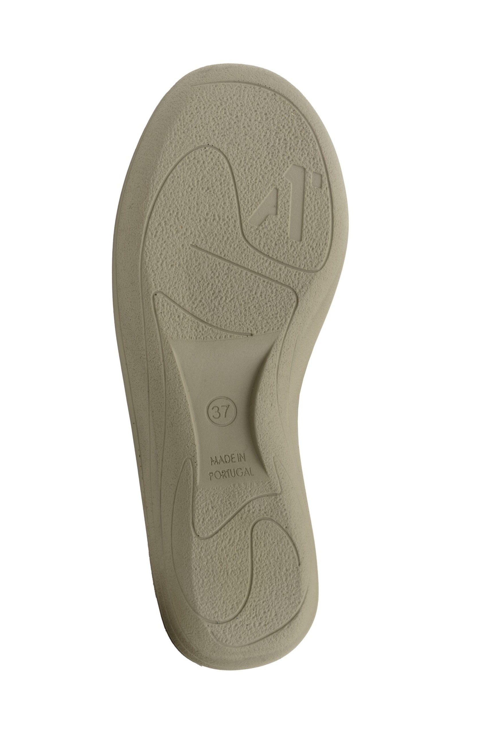 Beige textured sole with 37, an arrow symbol, and MADE IN PORTUGAL embossed at the center—designed for comfort arch support in the ARCOPEDICO Arcopedico Womens Thy Taupe shoe.