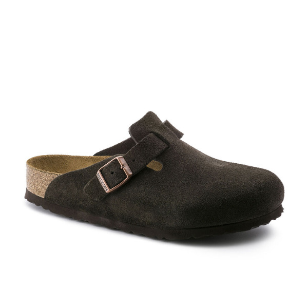 The BIRKENSTOCK Womens Boston Soft Footbed Suede Leather Mocha features a soft footbed, cork base, black rubber sole, and a single adjustable strap with metal buckle.