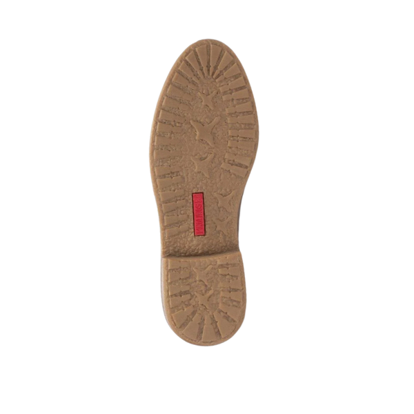 The PIKOLINOS Womens Aldaya Cream loafer showcases a tan sole with textured tread and a central red rectangle for added comfort, displayed against a white background.