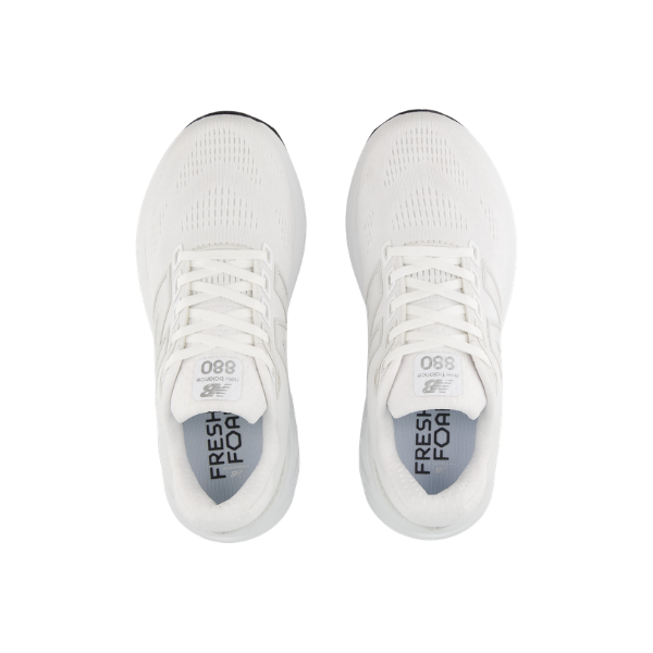 Top view of NEW BALANCE Women's 880 V15 White—cushioned Fresh Foam road running shoes for women.