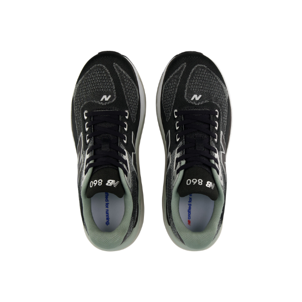 Top view of NEW BALANCE Men's 860V15 Black/Bayberry running shoes on a white background.