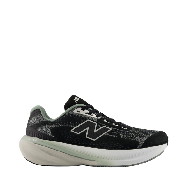 New Balance Men's 860V15 in Black/Bayberry, side view on white; features Fresh Foam X for comfort.