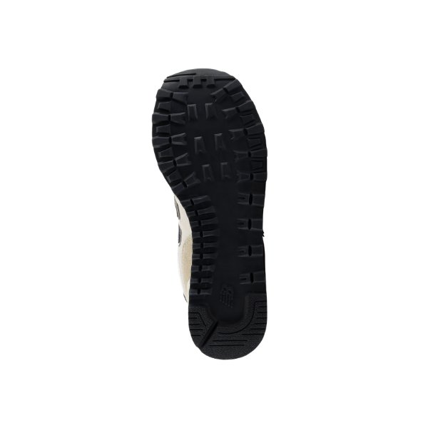 NEW BALANCE U574 Sea Salt/Linen’s sole features a black, rugged tread, shown against a white background.