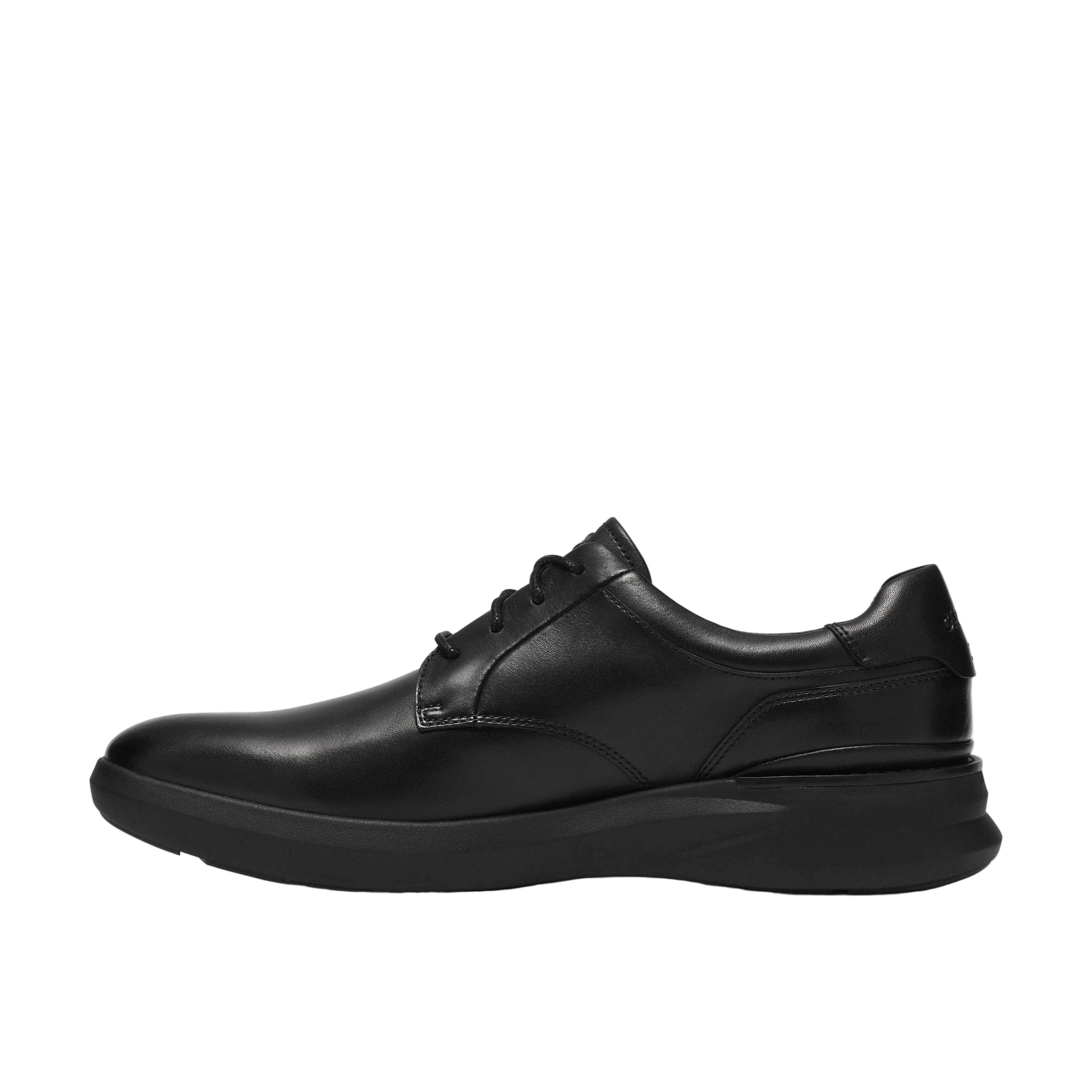 CLARKS Men's Code Hybrid Plain Wide Black Smooth shoe, lace fastening and visible foam window, side profile.